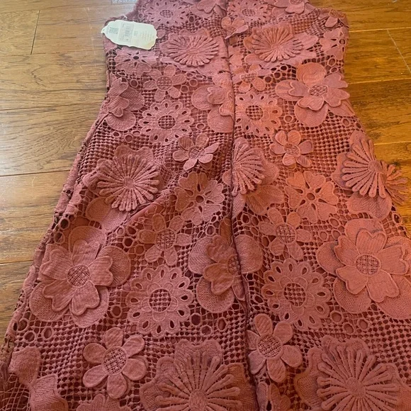 Altar’d State NWT Cranberry Mini Dress with Crocheted Flowers Size Small - Picture 6 of 6